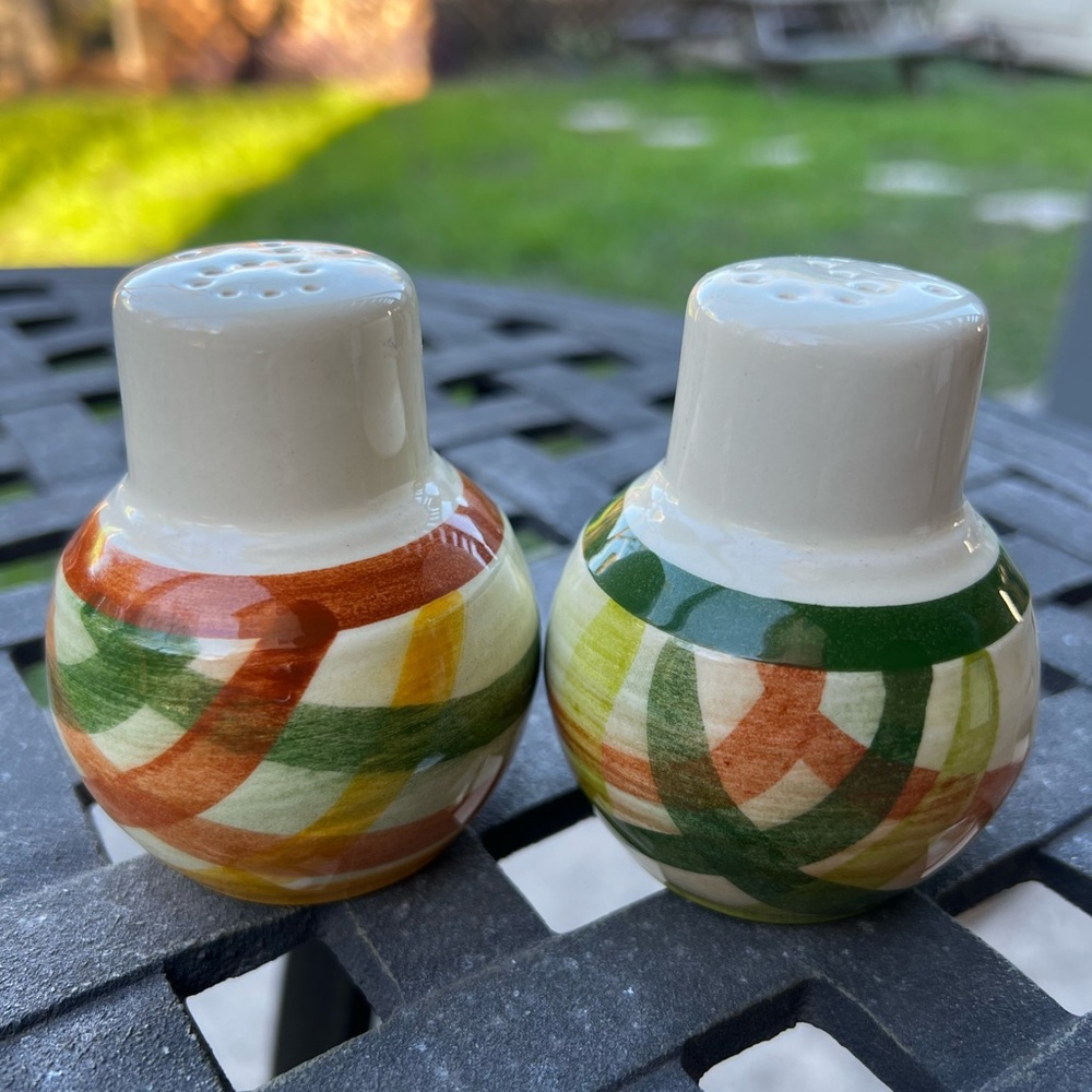 Vintage Metlox Gingham Vernonware Salt and Pepper Shakers Green & Yellow Plaid